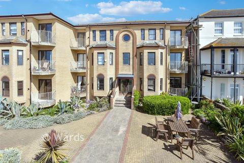 2 bedroom ground floor flat for sale, Moyle Court, Hythe CT21