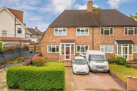 2 bedroom maisonette for sale, Horncastle Road, London SE12