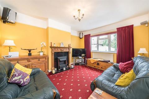 2 bedroom maisonette for sale, Horncastle Road, London SE12