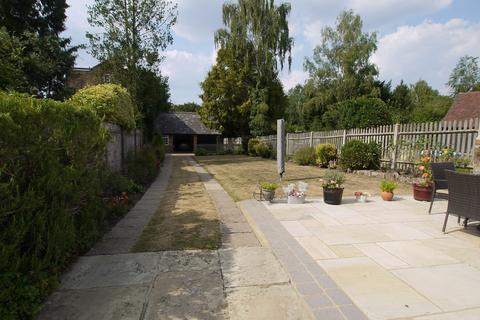 undefined, High Street, Chipstead, TN13