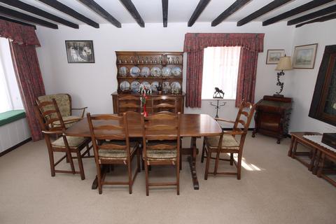 undefined, High Street, Chipstead, TN13