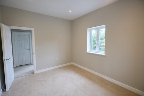 1 bedroom flat to rent, Fleet Road, Hampshire GU51