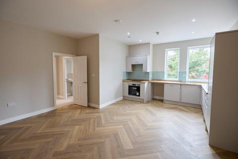 2 bed flat/apartment for rent in Fleet Road, Hampshire GU51