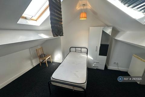 1 bed house for rent in Plumpton Terrace, Wakefield, WF2