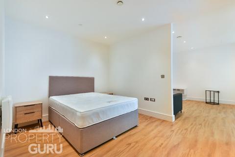 1 bedroom apartment to rent, Westgate House, Ealing, London, W5