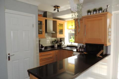 3 bedroom semi-detached house for sale, Hoppet Lane, Droylsden, M43