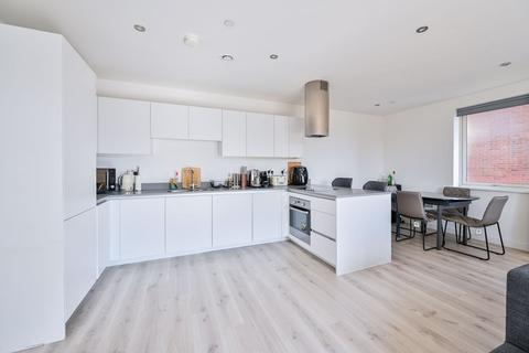 2 bedroom flat for sale, Queens Road, Peckham, London, SE15