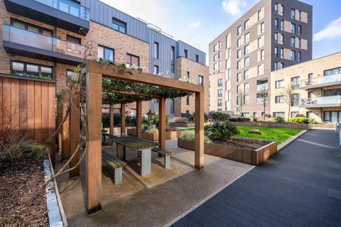2 bedroom flat for sale, Queens Road, Peckham, London, SE15
