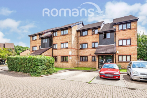 1 bedroom flat to rent, Littlebrook Avenue, Slough, SL2