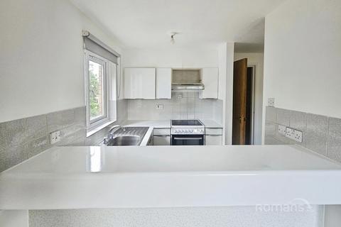 1 bedroom flat to rent, Littlebrook Avenue, Slough, SL2