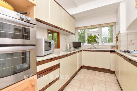 Cranleigh Gardens, Sutton, Surrey