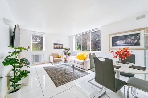 2 bedroom flat to rent, Dinerman Court, St John's Wood, London, NW8
