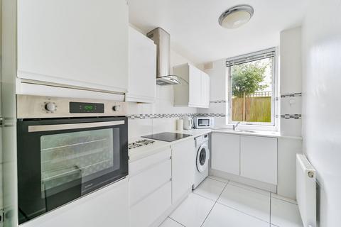 2 bedroom flat to rent, Dinerman Court, St John's Wood, London, NW8