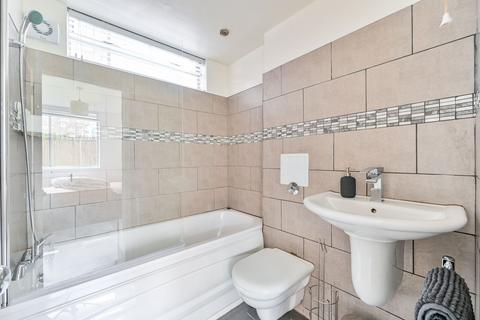 2 bedroom flat to rent, Dinerman Court, St John's Wood, London, NW8