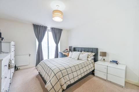 2 bedroom flat for sale, High Road, Wembley, HA9