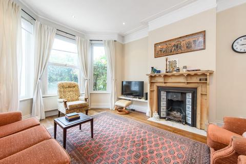 4 bedroom semi-detached house for sale, Nether Street, North Finchley, London, N12