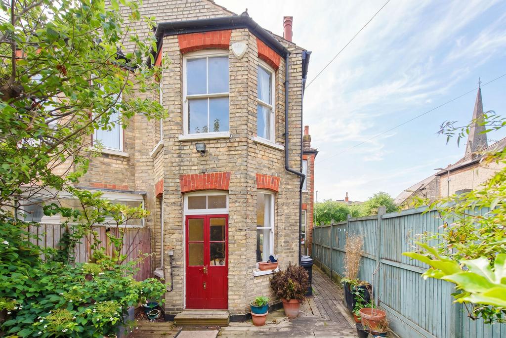Detached house exterior