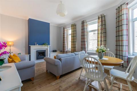 Apartment - Silver Street, Cardiff CF24