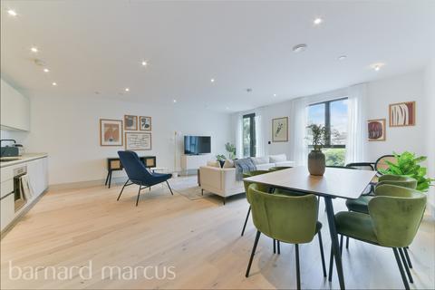 3 bedroom flat for sale, Abbey Wall, Station Road, London