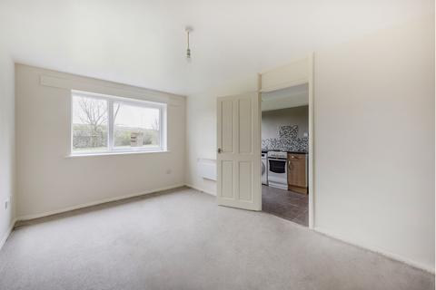 1 bedroom flat to rent, Gurney Close, Barking, IG11