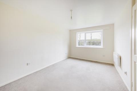 1 bedroom flat to rent, Gurney Close, Barking, IG11