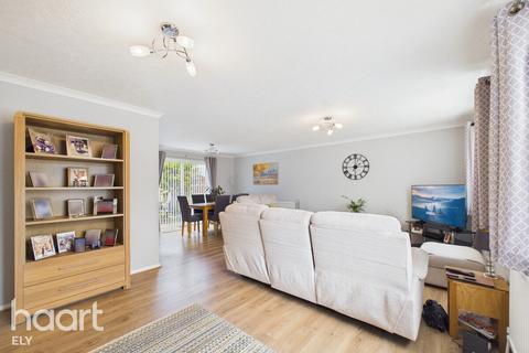 4 bedroom detached house for sale, Snowberry Way, Soham