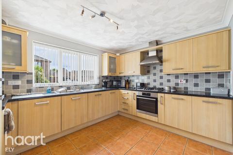 4 bedroom detached house for sale, Snowberry Way, Soham