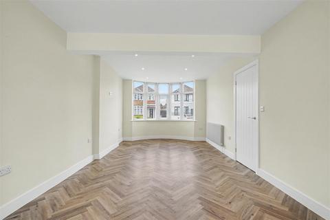 3 bedroom house for sale, Trentham Gardens, Nottingham