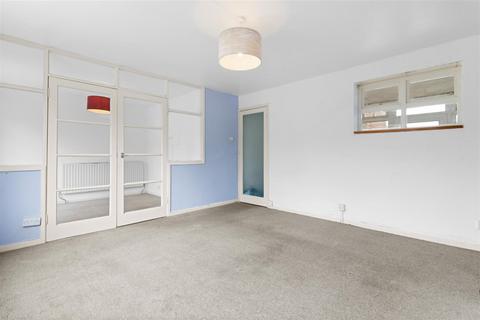 3 bedroom semi-detached house for sale, Battle Crescent, Hailsham