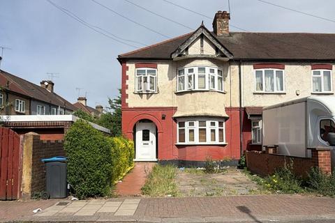 2 Herne Close, Neasden, London, NW10 0JS