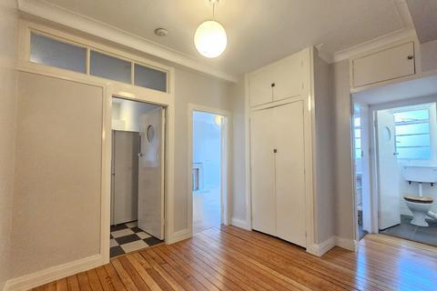 2 bedroom apartment to rent, Dorchester Court, London, SE24