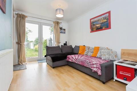 1 bedroom maisonette for sale, Macaulay Avenue, Great Shelford, Cambridge