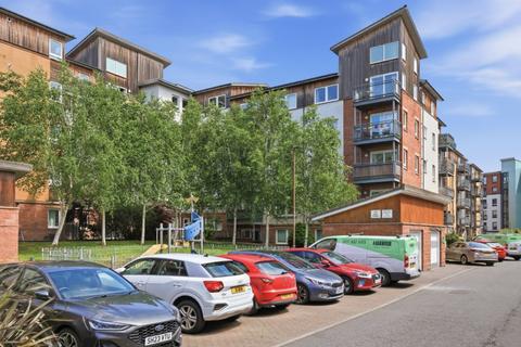2 bedroom flat for sale, 11/13 Albion Gardens, Edinburgh, EH7