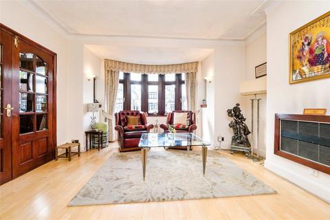 5 bedroom semi-detached house for sale, Longwood Gardens, Ilford, IG5