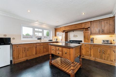 5 bedroom detached bungalow for sale, Upwell Road, March