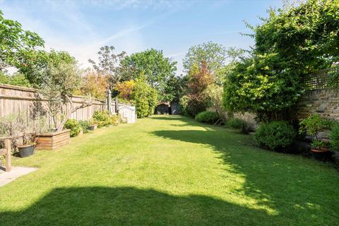4 bedroom semi-detached house for sale, Park Hall Road, London SE21