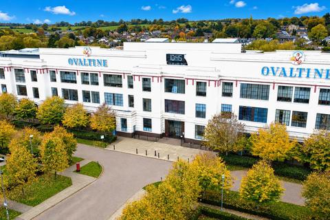 3 bedroom apartment for sale, Ovaltine Drive, Kings Langley WD4