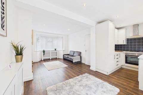 2 bedroom house for sale, Trevor Crescent, Ruislip, HA4