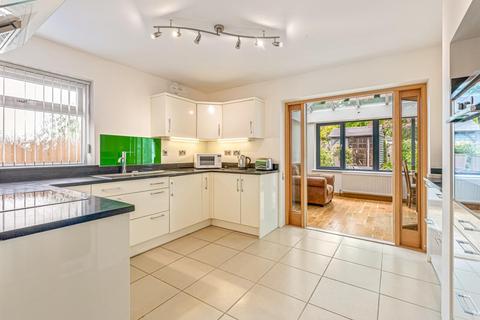 2 bedroom detached bungalow for sale, Church Street, Woodford Halse, Daventry