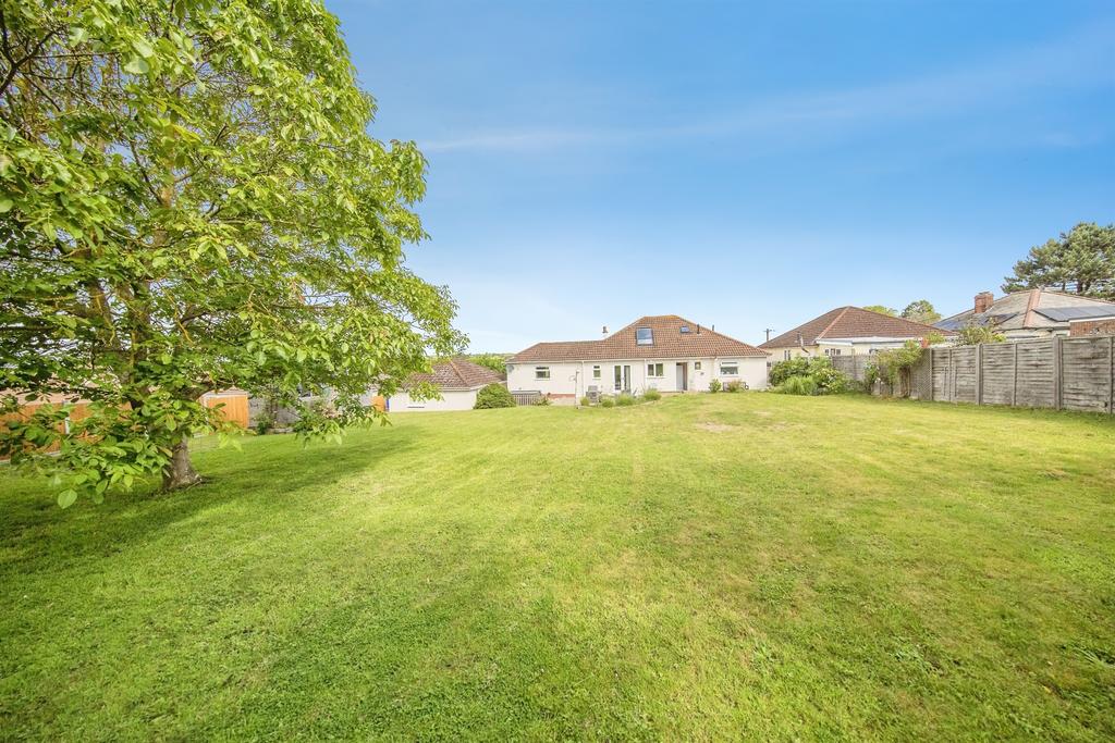 4 bedroom bungalow for sale in HARWICH on OnTheMarket