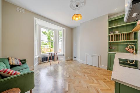 2 bedroom apartment for sale, Chadwick Road, London