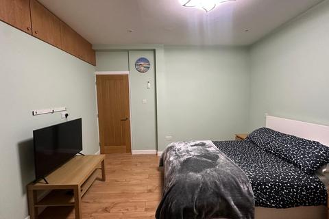 1 bedroom flat for sale, Coldharbour Lane, London SE5