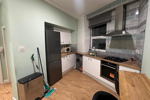 1 bedroom flat for sale, Coldharbour Lane, London SE5
