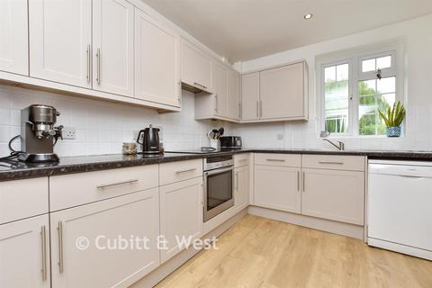 Kingscroft Road, Leatherhead, Surrey