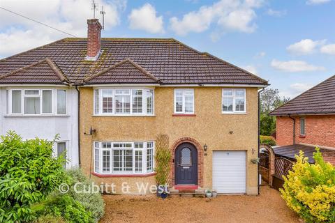 Kingscroft Road, Leatherhead KT22