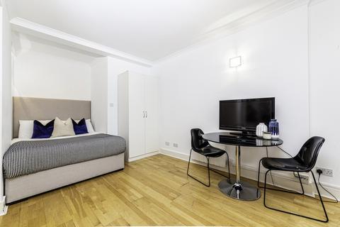 Studio to rent, Hill Street Mayfair W1J