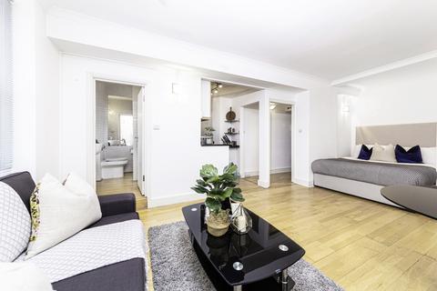 Studio to rent, Hill Street Mayfair W1J