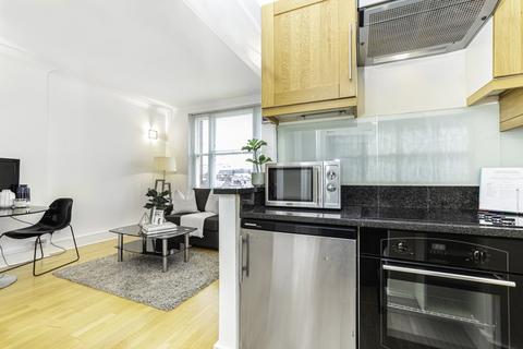 Studio to rent, Hill Street Mayfair W1J