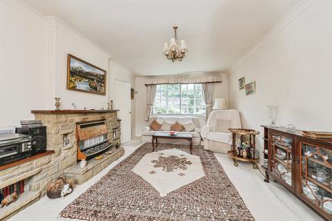 3 bedroom detached house for sale, Holmeside Close, Huddersfield
