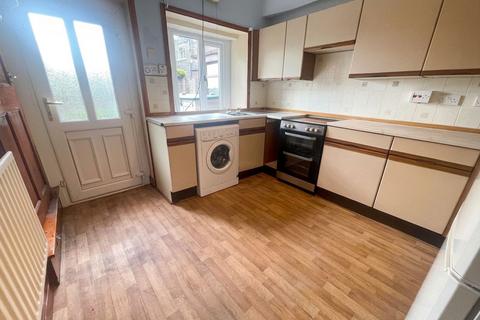 2 bedroom end of terrace house for sale, High Street, Clayton West, HD8